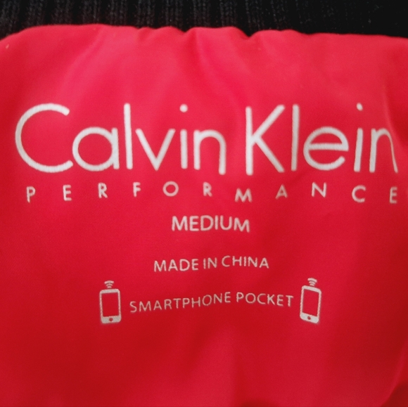 Calvin Klein Performance puffer vest - Picture 7 of 8